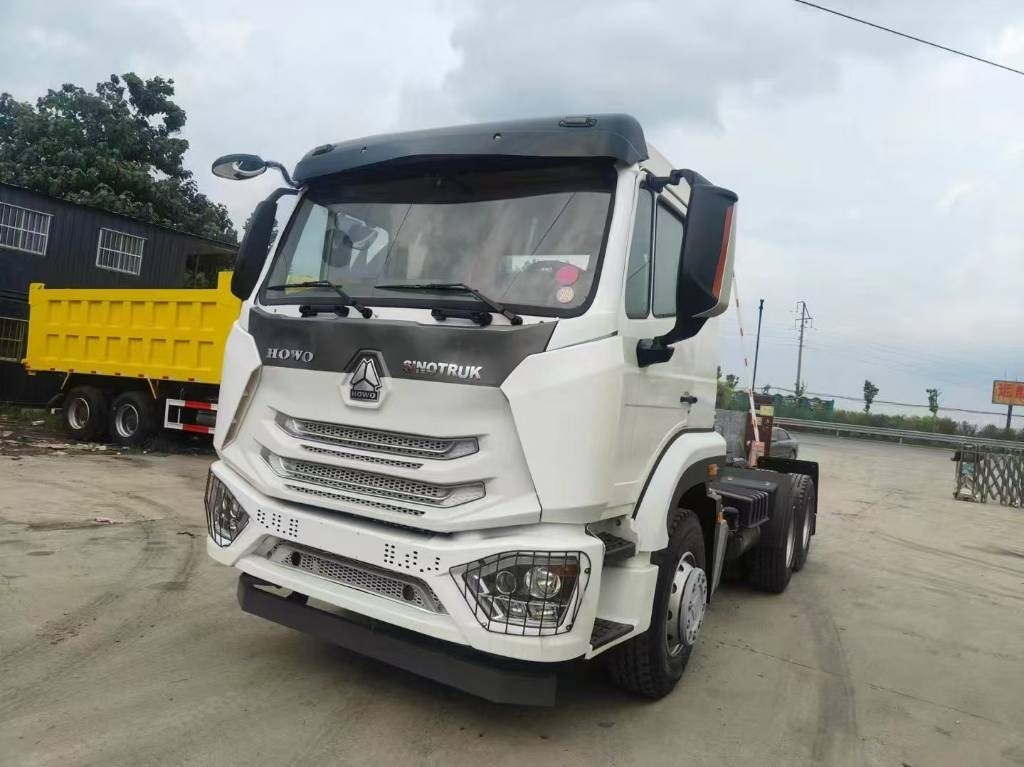 Howo 371 6x4 - Tractor unit: picture 5 Howo 371 6x4 - Tractor unit: picture 5