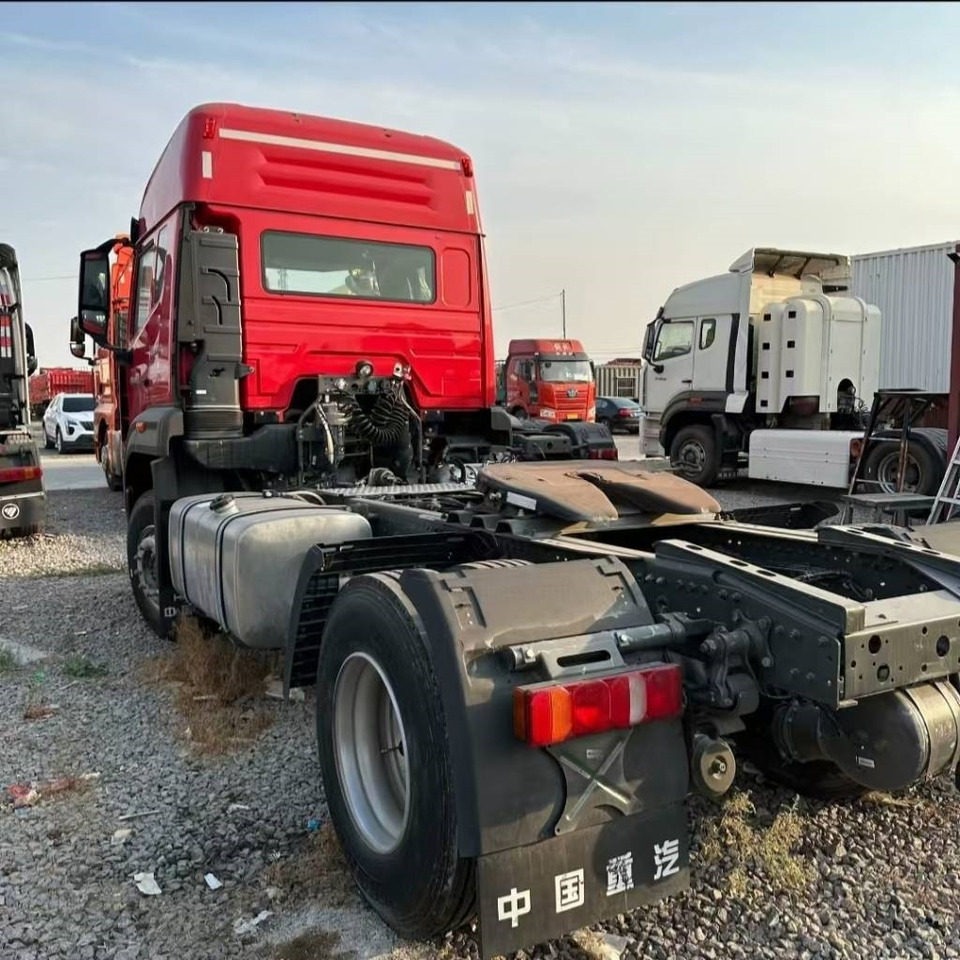 Howo 371 6x4 - Tractor unit: picture 3 Howo 371 6x4 - Tractor unit: picture 3