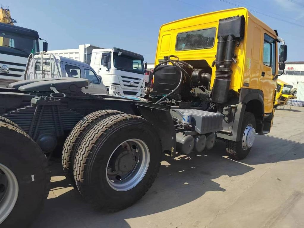 Howo 420 6x4 - Tractor unit: picture 3 Howo 420 6x4 - Tractor unit: picture 3