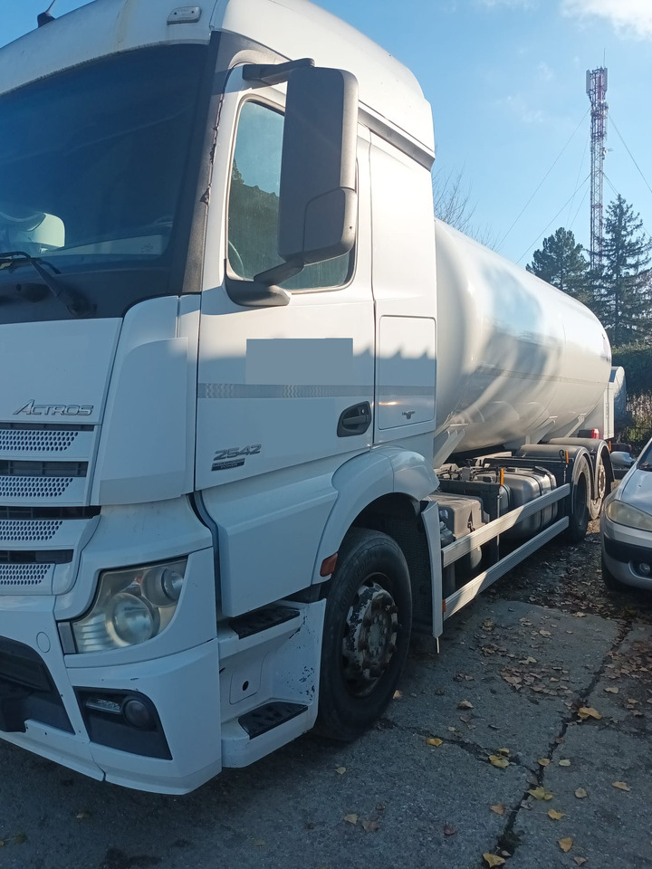 MERCEDES-BENZ Actros 2542 LPG Tanker 6x2 - Tank truck: picture 1 MERCEDES-BENZ Actros 2542 LPG Tanker 6x2 - Tank truck: picture 1