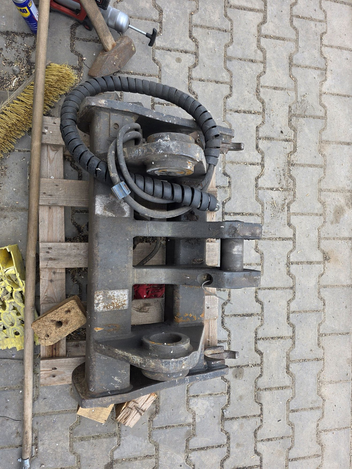 Szybkozlacze hydrauliczne ladowarka teleskopowa cat th manitou adapter - Quick coupler for Telescopic handler: picture 2 Szybkozlacze hydrauliczne ladowarka teleskopowa cat th manitou adapter - Quick coupler for Telescopic handler: picture 2