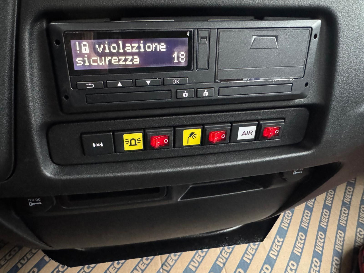 New Tow truck IVECO Daily 70C18 H/P: picture 15 New Tow truck IVECO Daily 70C18 H/P: picture 15