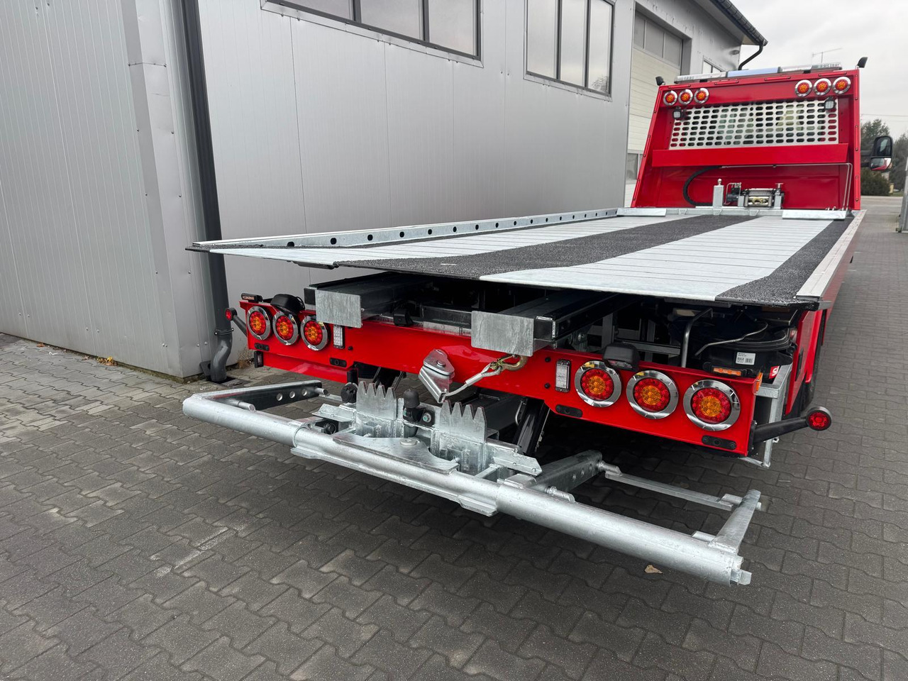 New Tow truck IVECO Daily 70C18 H/P: picture 7 New Tow truck IVECO Daily 70C18 H/P: picture 7