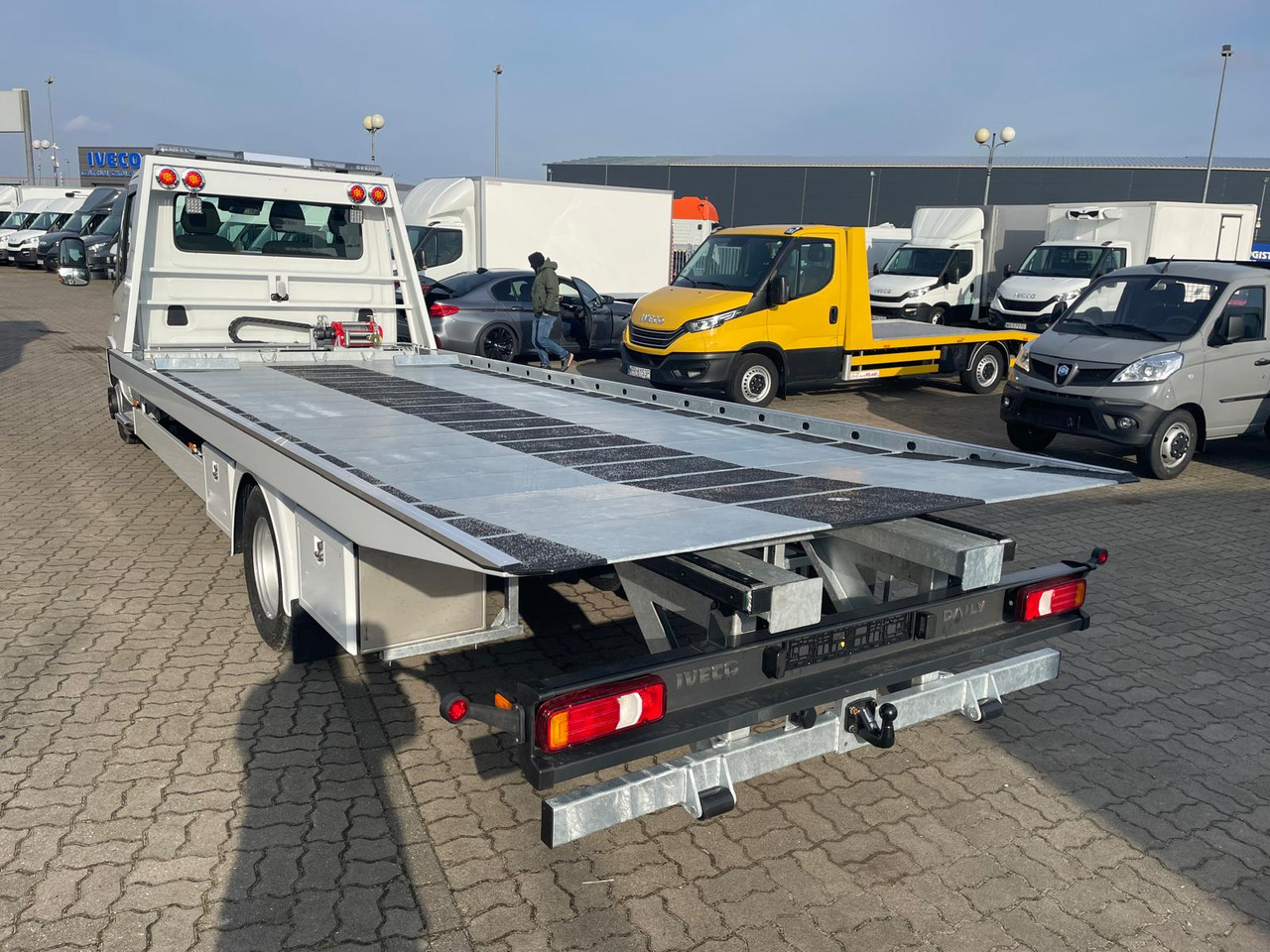 IVECO Daily 70C18 Hi Matic - Tow truck: picture 4 IVECO Daily 70C18 Hi Matic - Tow truck: picture 4