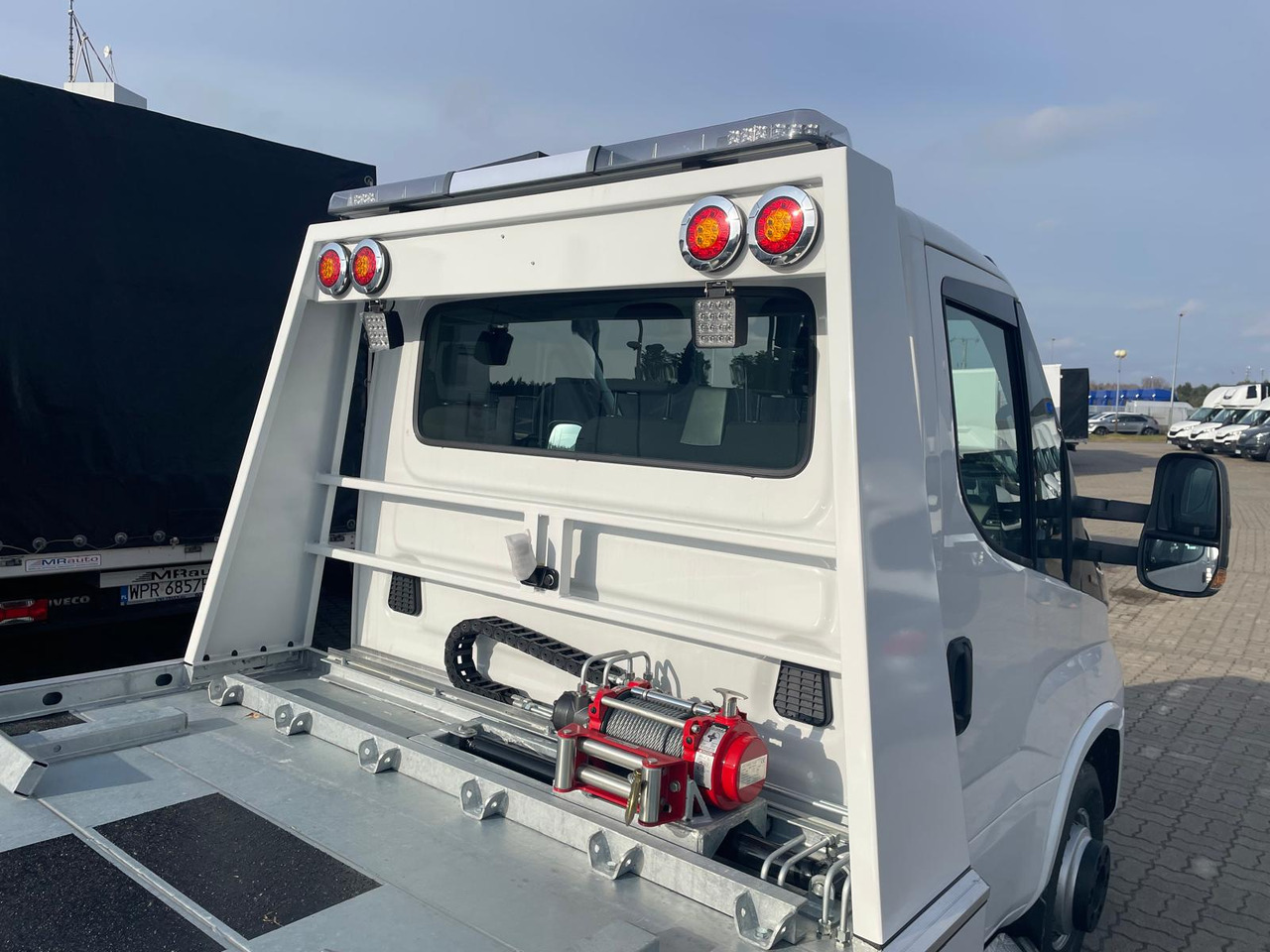 IVECO Daily 70C18 Hi Matic - Tow truck: picture 2 IVECO Daily 70C18 Hi Matic - Tow truck: picture 2