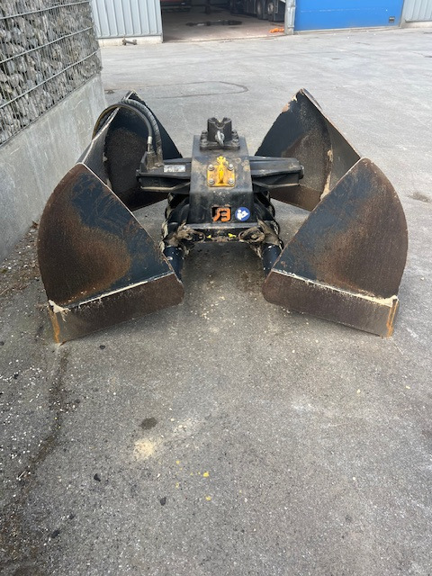 GB KBX120 - Clamshell bucket: picture 2 GB KBX120 - Clamshell bucket: picture 2