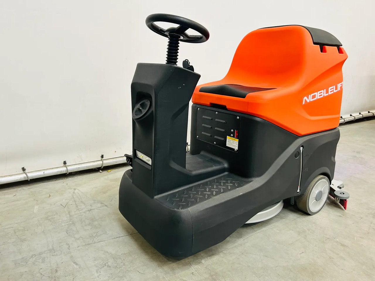 Noblelift NR530 - Scrubber dryer: picture 1 Noblelift NR530 - Scrubber dryer: picture 1