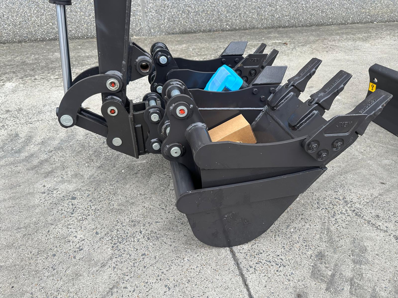 Rhinoceros XN18 - Mini excavator: picture 2 Rhinoceros XN18 - Mini excavator: picture 2