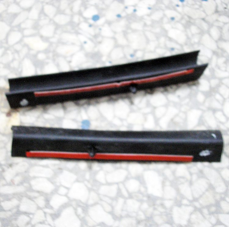 Dongfeng DFM Heavy Duty Truck Part Sealing Strip 5301669-C0100 - Window and parts for Truck: picture 1 Dongfeng DFM Heavy Duty Truck Part Sealing Strip 5301669-C0100 - Window and parts for Truck: picture 1