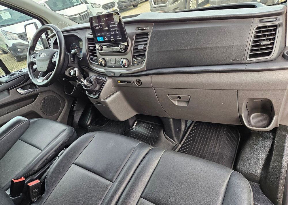 Minibus, Passenger van Ford Transit Custom: picture 34