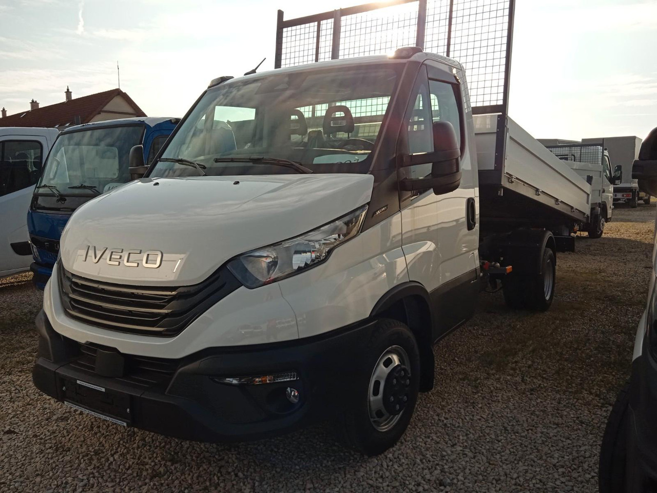 Iveco Daily 35C18H Dreiseitenkipper - Tipper van: picture 1 Iveco Daily 35C18H Dreiseitenkipper - Tipper van: picture 1
