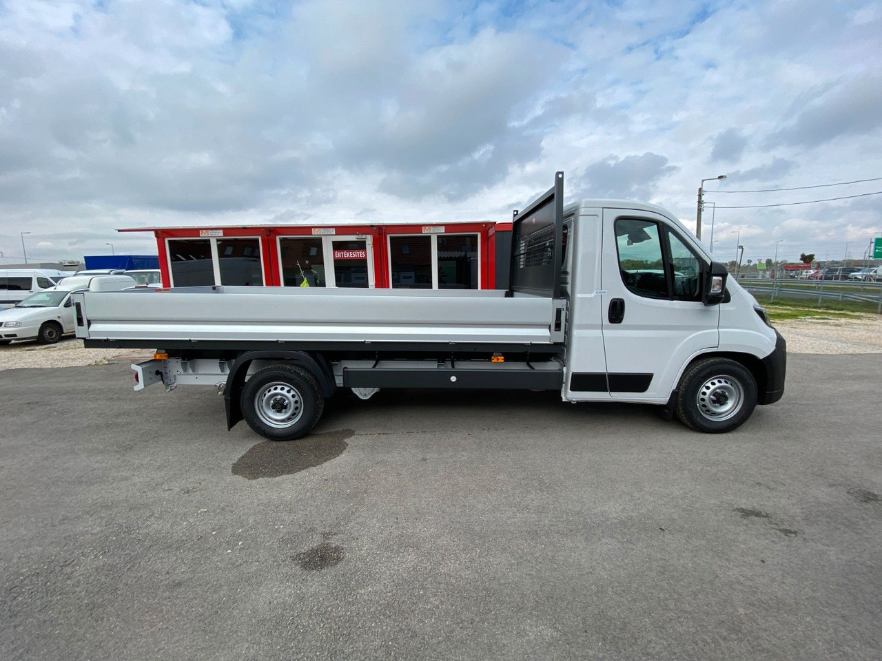 Curtain side van Peugeot BOXER CHC L4 HEAVY PRITSCHE+PLANE: picture 7 Curtain side van Peugeot BOXER CHC L4 HEAVY PRITSCHE+PLANE: picture 7