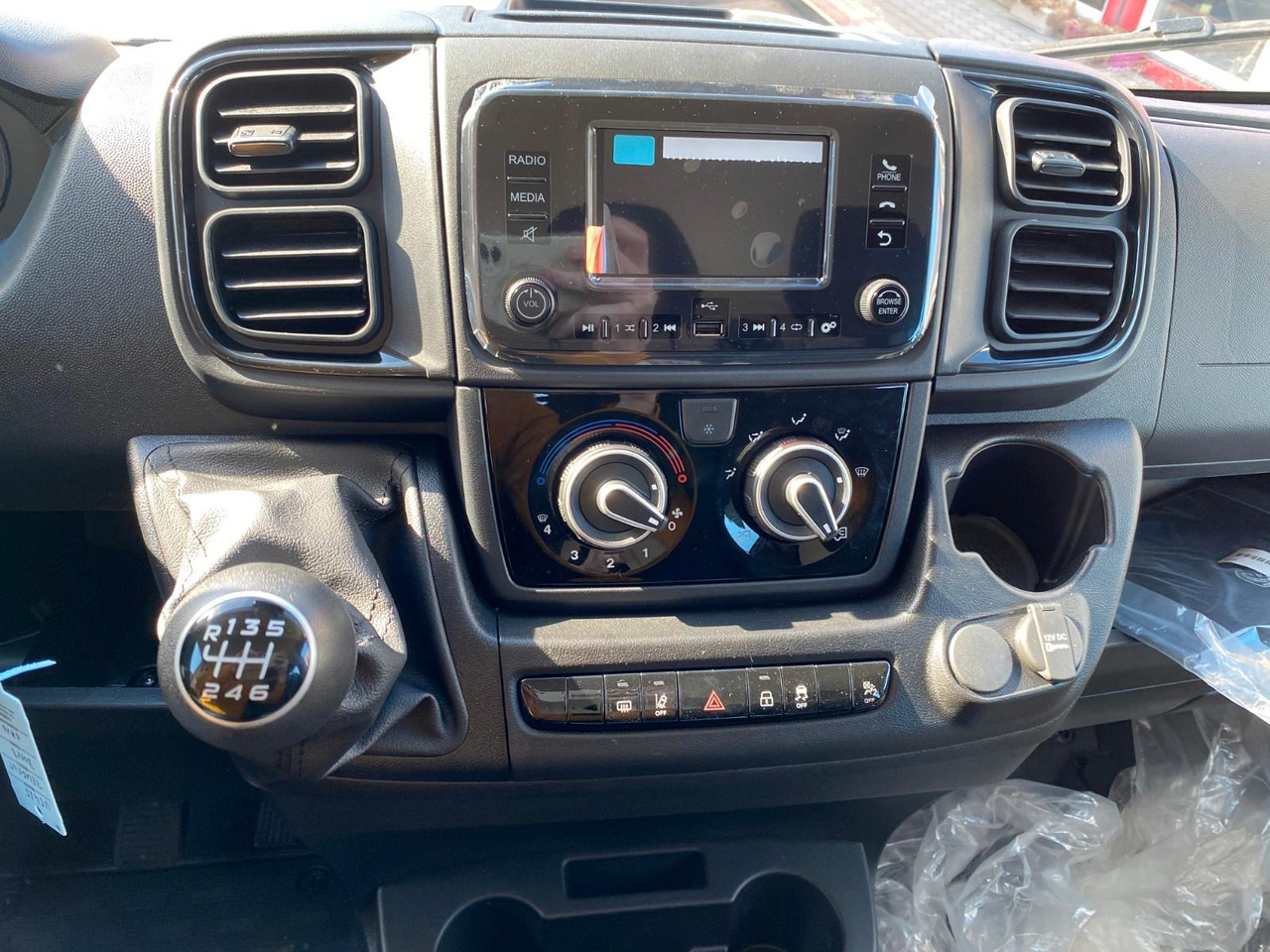 Peugeot BOXER CHDC L4 HEAVY PRITSCHE - Open body delivery van, Combi van: picture 3 Peugeot BOXER CHDC L4 HEAVY PRITSCHE - Open body delivery van, Combi van: picture 3