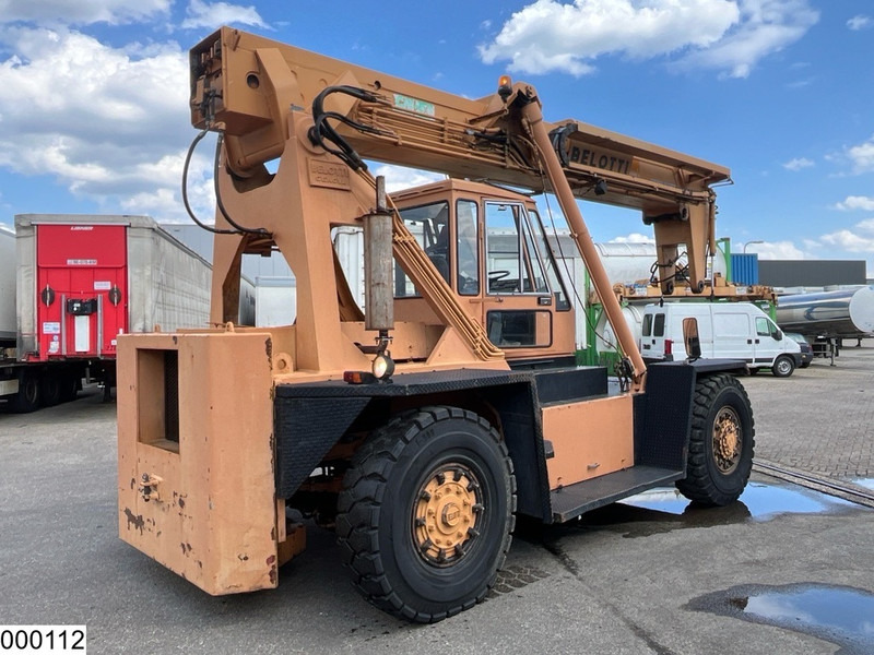 Belotti B81V/2 12 mtr - Diesel forklift: picture 4 Belotti B81V/2 12 mtr - Diesel forklift: picture 4