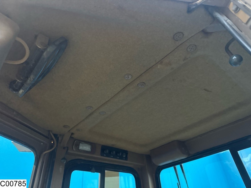 Bulldozer Caterpillar D5H 3304 Engine, 16,465 Hours, 98kW, 90kW: picture 11 Bulldozer Caterpillar D5H 3304 Engine, 16,465 Hours, 98kW, 90kW: picture 11