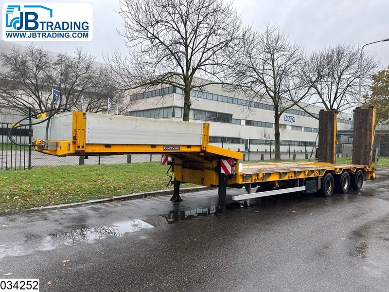 Goldhofer Lowbed 48,000 kg, Steering axle - Low loader semi-trailer: picture 1 Goldhofer Lowbed 48,000 kg, Steering axle - Low loader semi-trailer: picture 1