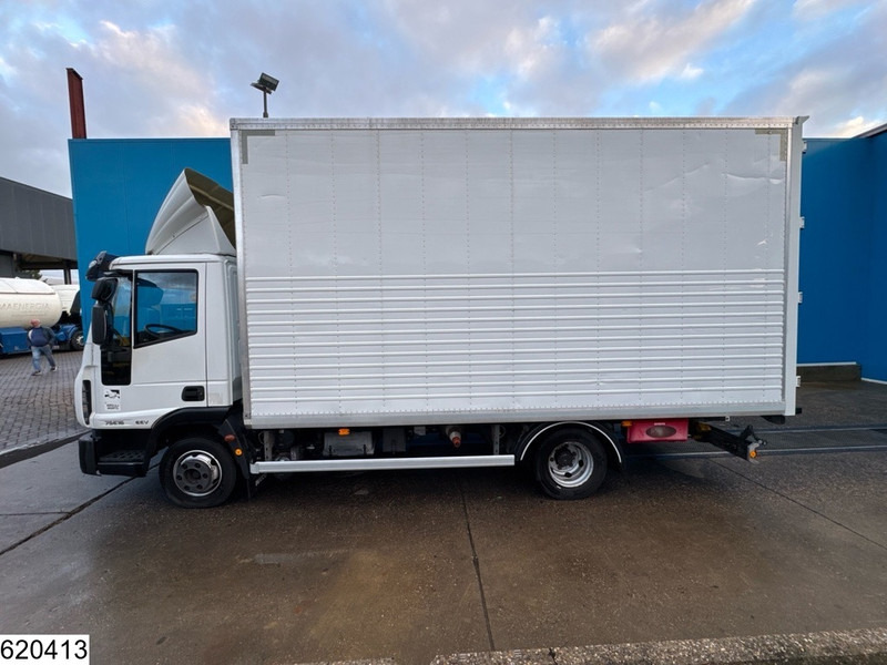 Curtainsider truck Iveco 75E16 EURO 5: picture 12