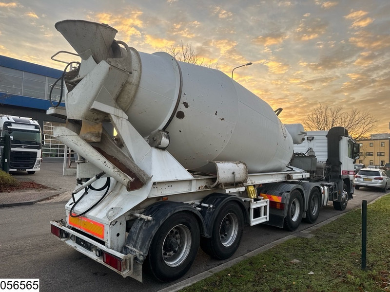 Liebherr Betonmixer 6x4, EURO 5, 10m3 - Concrete mixer semi-trailer: picture 3 Liebherr Betonmixer 6x4, EURO 5, 10m3 - Concrete mixer semi-trailer: picture 3