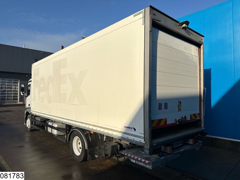 Mercedes-Benz Antos 1842 EURO 6, Dhollandia - Box truck: picture 4 Mercedes-Benz Antos 1842 EURO 6, Dhollandia - Box truck: picture 4