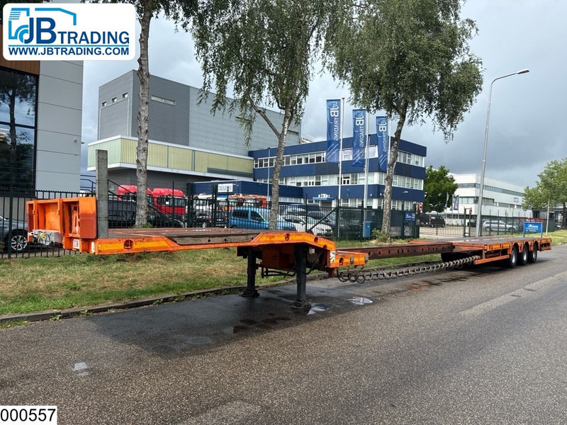 Nooteboom Lowbed 60.000 KG, Twistlocks, Extandable, 20 Mtr - Low loader semi-trailer: picture 1 Nooteboom Lowbed 60.000 KG, Twistlocks, Extandable, 20 Mtr - Low loader semi-trailer: picture 1