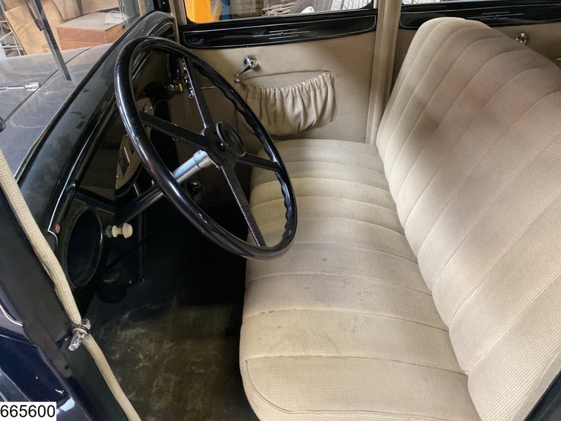 Car Peugeot LIMOUSINE 201 Peugeot 201 B: picture 13 Car Peugeot LIMOUSINE 201 Peugeot 201 B: picture 13