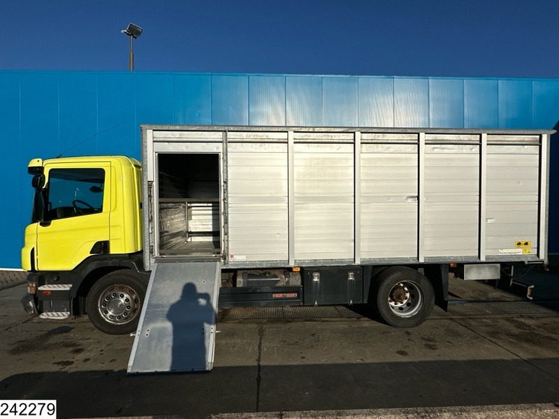 Livestock truck Scania P 320 EURO 5, Manual transmission, Retarder: picture 11 Livestock truck Scania P 320 EURO 5, Manual transmission, Retarder: picture 11