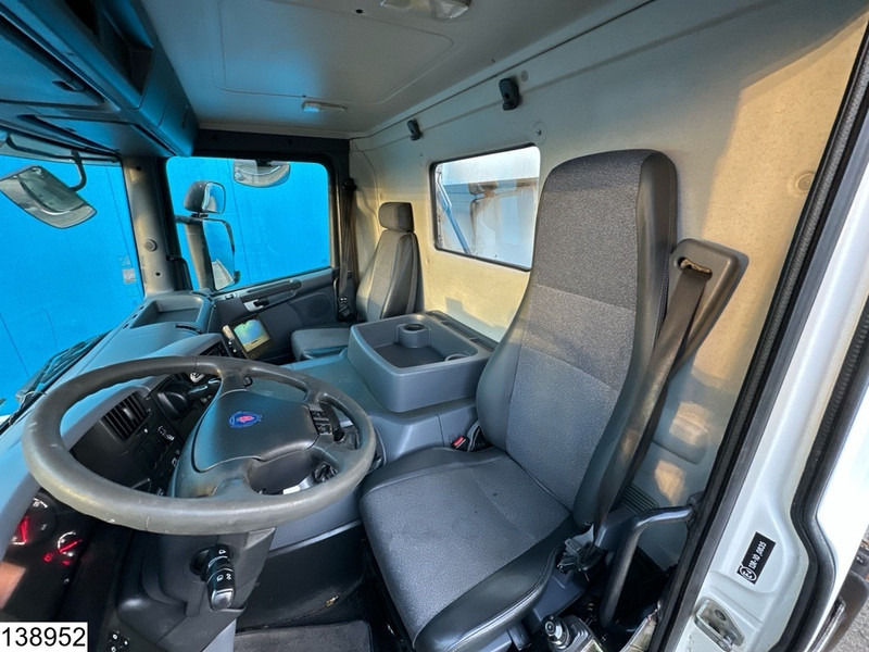 Leasing of Scania P 380 8x4, Manual, Steel suspension Scania P 380 8x4, Manual, Steel suspension: picture 9 Leasing of Scania P 380 8x4, Manual, Steel suspension Scania P 380 8x4, Manual, Steel suspension: picture 9