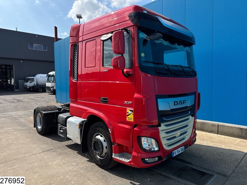 DAF XF 480 EURO 6, Retarder. Standairco, PTO - Tractor unit: picture 2 DAF XF 480 EURO 6, Retarder. Standairco, PTO - Tractor unit: picture 2