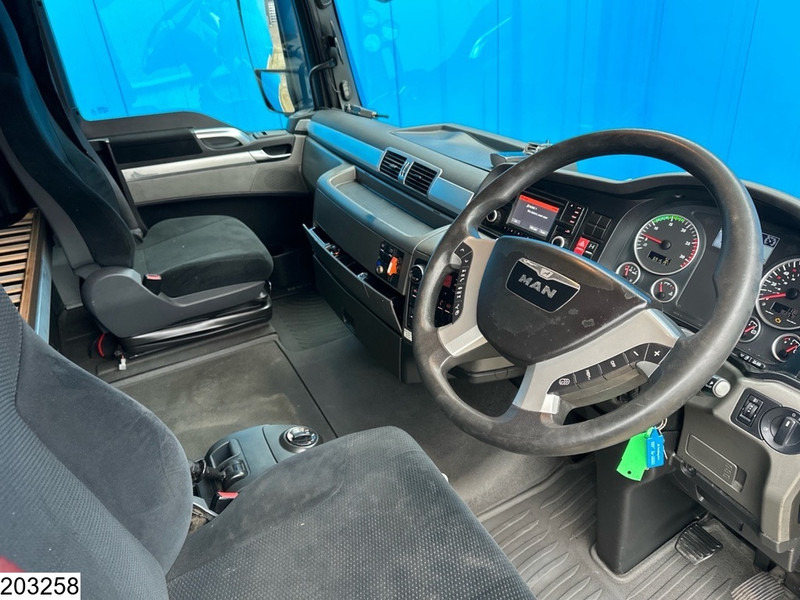 Tractor unit MAN TGX 24 440 6x2, EURO 5, RHD, ADR, PTO: picture 6
