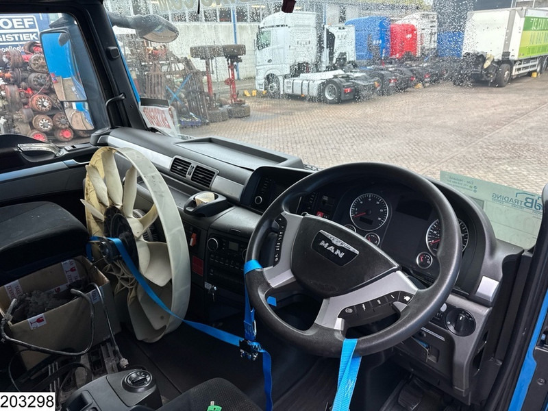 MAN TGX 24 440 6x2, EURO 6, RHD, ADR, Engine defect - Tractor unit: picture 5 MAN TGX 24 440 6x2, EURO 6, RHD, ADR, Engine defect - Tractor unit: picture 5