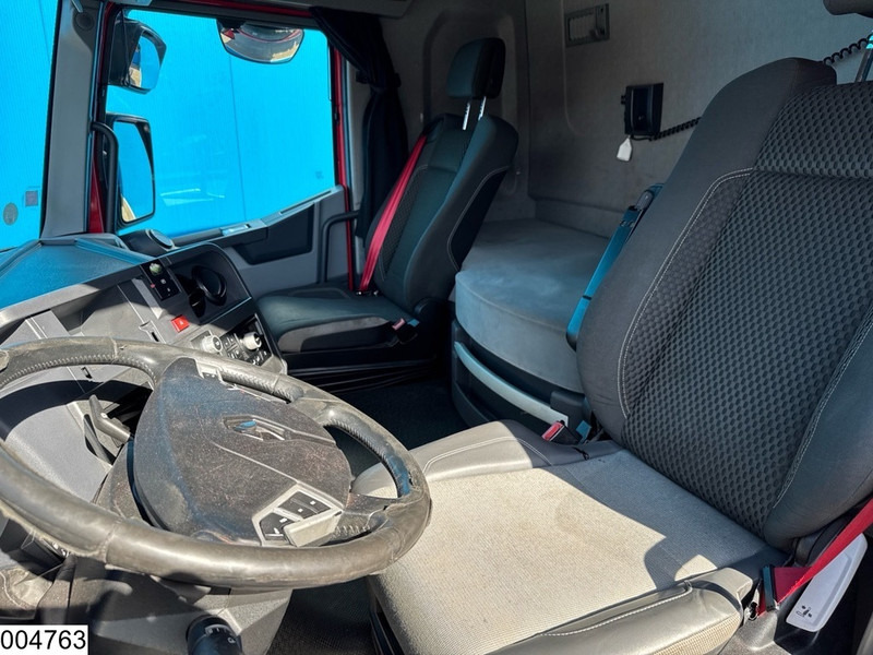 Tractor unit Renault T 440 EURO 6, ADR, PTO: picture 9