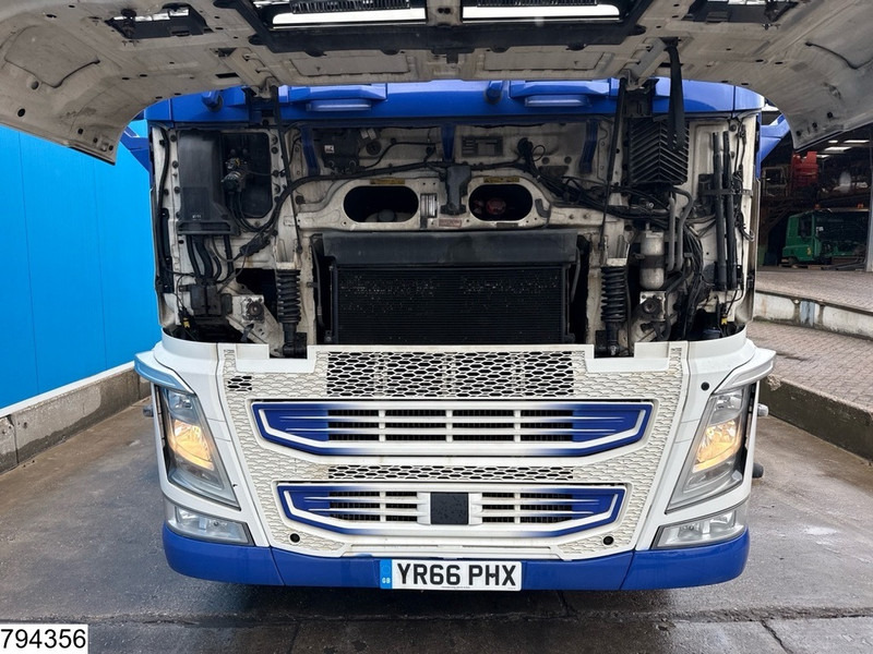 Tractor unit Volvo FH 500 6x2, EURO 6, RHD, Compressor: picture 12
