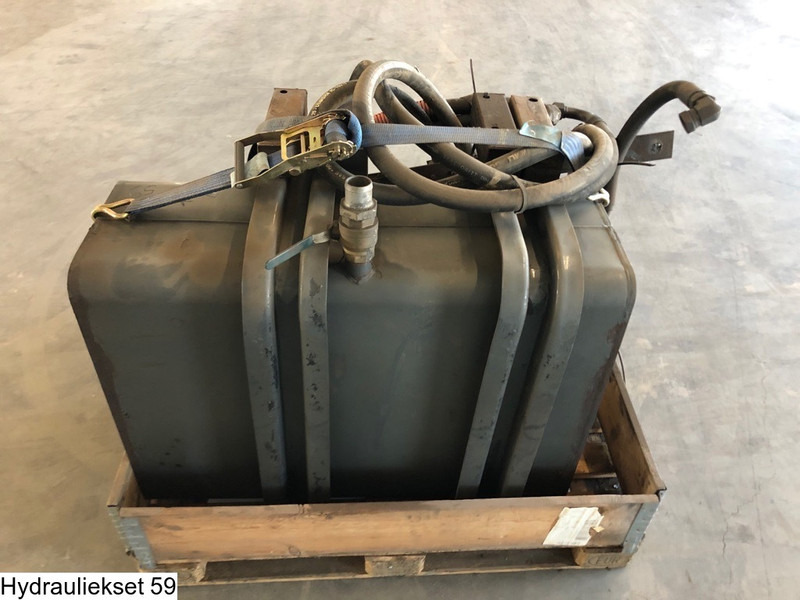 Universeel Pump, tank and hydraulic hoses - Hydraulics: picture 4 Universeel Pump, tank and hydraulic hoses - Hydraulics: picture 4