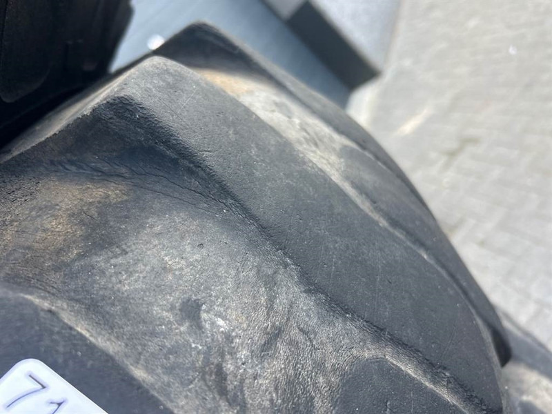 Ahlmann AZ14-CEAT 17.5-25-Tire/Reifen/Band - Wheels and tires for Construction machinery: picture 2 Ahlmann AZ14-CEAT 17.5-25-Tire/Reifen/Band - Wheels and tires for Construction machinery: picture 2