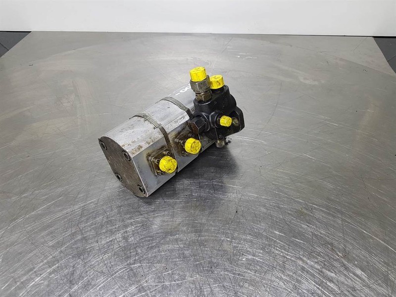 Concentric - Gearpump/Zahnradpumpe/Tandwielpomp - Hydraulics: picture 4 Concentric - Gearpump/Zahnradpumpe/Tandwielpomp - Hydraulics: picture 4