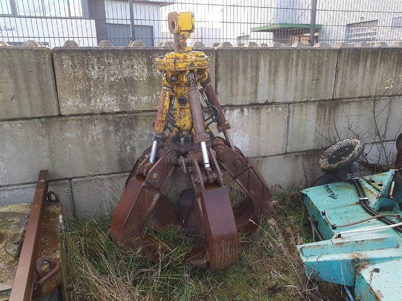 Fuchs MHL320 - Orange peel grab/Mehrschalengreifer/Polyp - Grapple: picture 1 Fuchs MHL320 - Orange peel grab/Mehrschalengreifer/Polyp - Grapple: picture 1