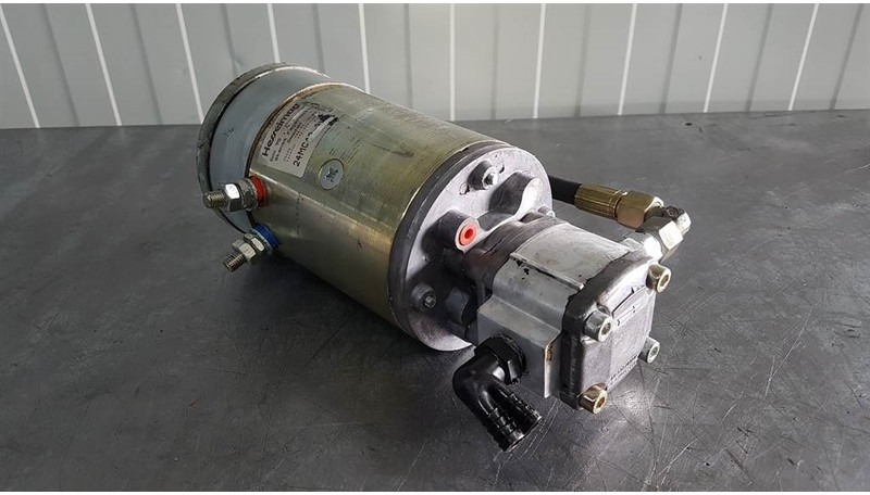 Hesselman 24MC42-3WA - Emergency steering unit - Hydraulics: picture 1 Hesselman 24MC42-3WA - Emergency steering unit - Hydraulics: picture 1