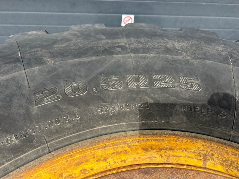Hyundai HL757-Aeolus 20.5R25 (525/80R25)-Tire/Reifen/Band - Wheels and tires for Construction machinery: picture 5 Hyundai HL757-Aeolus 20.5R25 (525/80R25)-Tire/Reifen/Band - Wheels and tires for Construction machinery: picture 5
