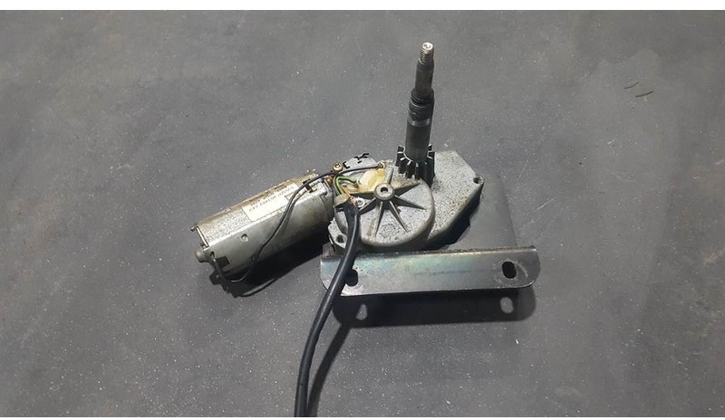 Liebherr L544-Valeo SWMP403482 24V-7409851-Wiper motor - Electrical system for Construction machinery: picture 1 Liebherr L544-Valeo SWMP403482 24V-7409851-Wiper motor - Electrical system for Construction machinery: picture 1