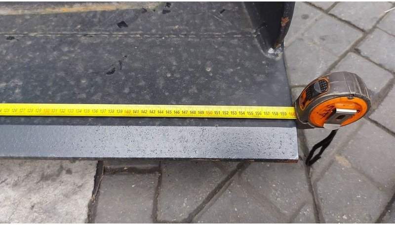 Liebherr R920 Compact-1,60 mtr-Bucket/Tieflöffel/Graafbak - Bucket for Construction machinery: picture 4 Liebherr R920 Compact-1,60 mtr-Bucket/Tieflöffel/Graafbak - Bucket for Construction machinery: picture 4