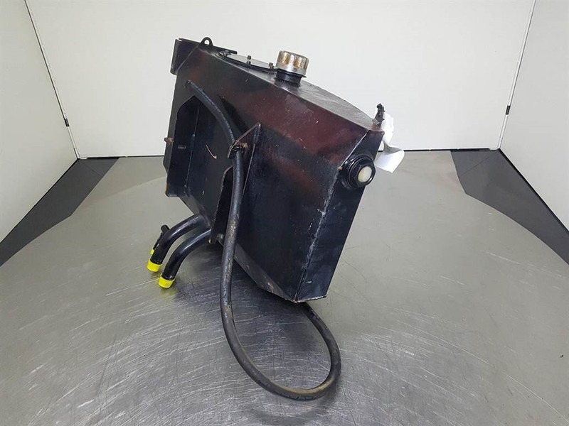 Manitou 160ATJ - Tank/Behälter/Reservoir - Hydraulics for Construction machinery: picture 4 Manitou 160ATJ - Tank/Behälter/Reservoir - Hydraulics for Construction machinery: picture 4