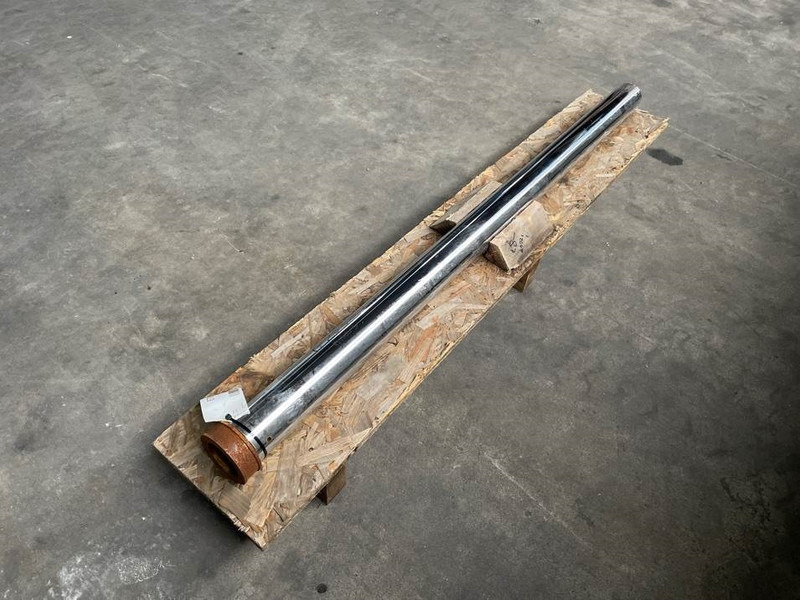 Manitou M/MXC-563481-Cylinder rods/Zylinderstangen - Hydraulics for Construction machinery: picture 2 Manitou M/MXC-563481-Cylinder rods/Zylinderstangen - Hydraulics for Construction machinery: picture 2