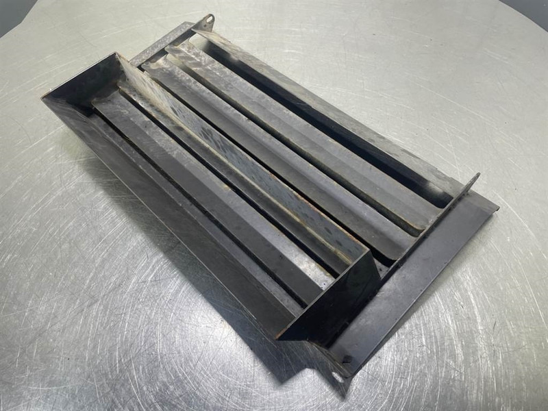 Mecalac 12MTX-3834455-Grate/Gitter/Rooster - Frame/ Chassis for Construction machinery: picture 4 Mecalac 12MTX-3834455-Grate/Gitter/Rooster - Frame/ Chassis for Construction machinery: picture 4