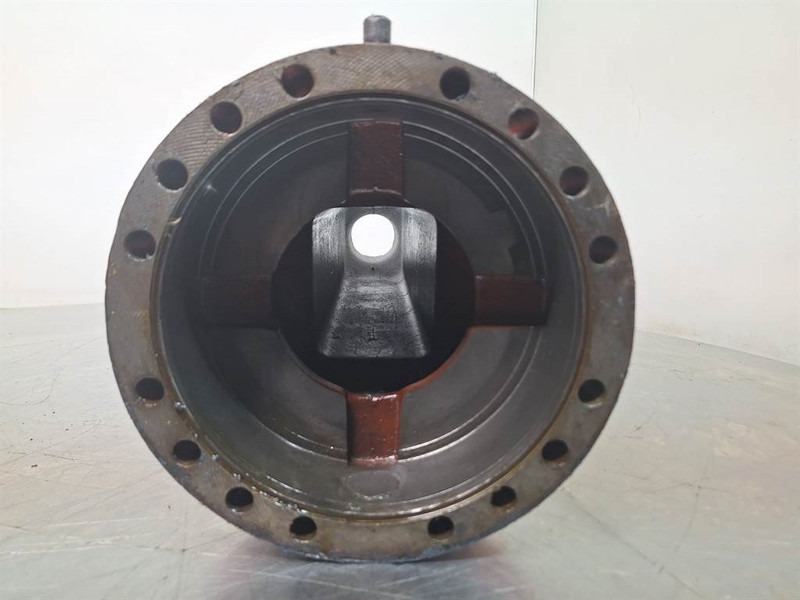 O & K L6 - 4711346 Axle housing/Achskörper/Astrechter - Axle and parts for Construction machinery: picture 5 O & K L6 - 4711346 Axle housing/Achskörper/Astrechter - Axle and parts for Construction machinery: picture 5