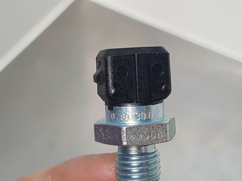 Perkins 854E-E34TA-Bosch 0280130039-Temperatuursensor - Electrical system for Construction machinery: picture 4 Perkins 854E-E34TA-Bosch 0280130039-Temperatuursensor - Electrical system for Construction machinery: picture 4