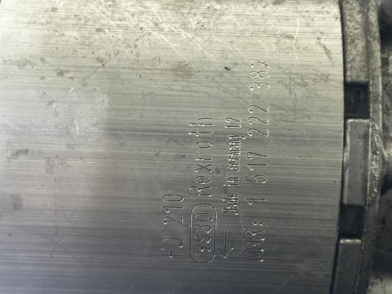 Rexroth 0510665452 - Gearpump/Zahnradpumpe/Tandwielpomp - Hydraulics for Construction machinery: picture 5 Rexroth 0510665452 - Gearpump/Zahnradpumpe/Tandwielpomp - Hydraulics for Construction machinery: picture 5