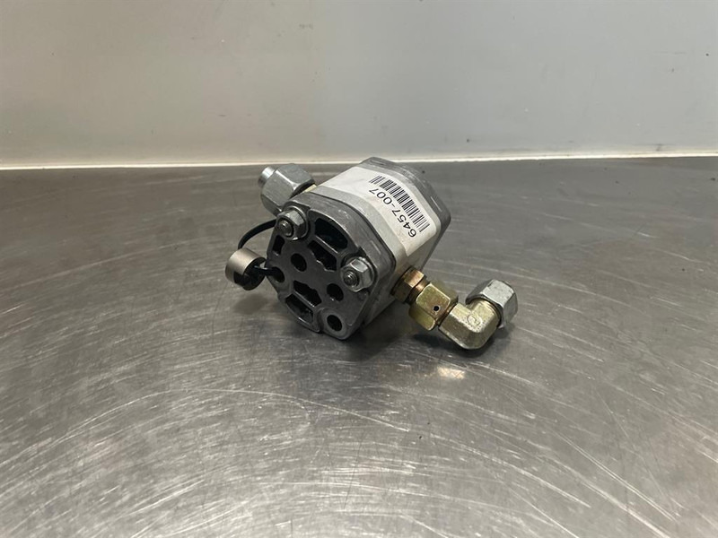 Rexroth 1517222454 - Gearpump/Zahnradpumpe/Tandwielpomp - Hydraulics for Construction machinery: picture 3 Rexroth 1517222454 - Gearpump/Zahnradpumpe/Tandwielpomp - Hydraulics for Construction machinery: picture 3