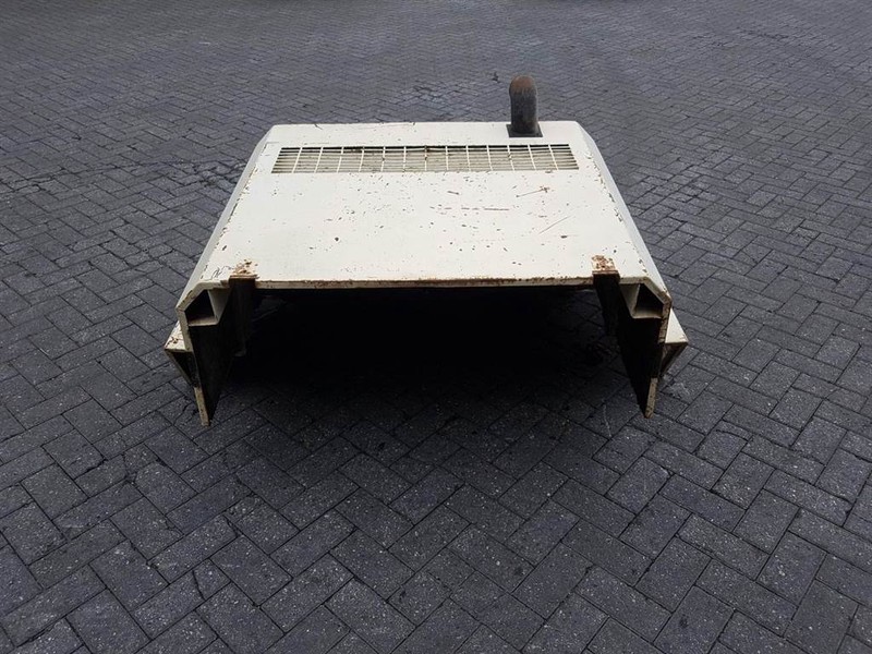 Schaeff SKL831 - Engine hood/Motorhaube/Motorkap - Frame/ Chassis for Construction machinery: picture 5 Schaeff SKL831 - Engine hood/Motorhaube/Motorkap - Frame/ Chassis for Construction machinery: picture 5