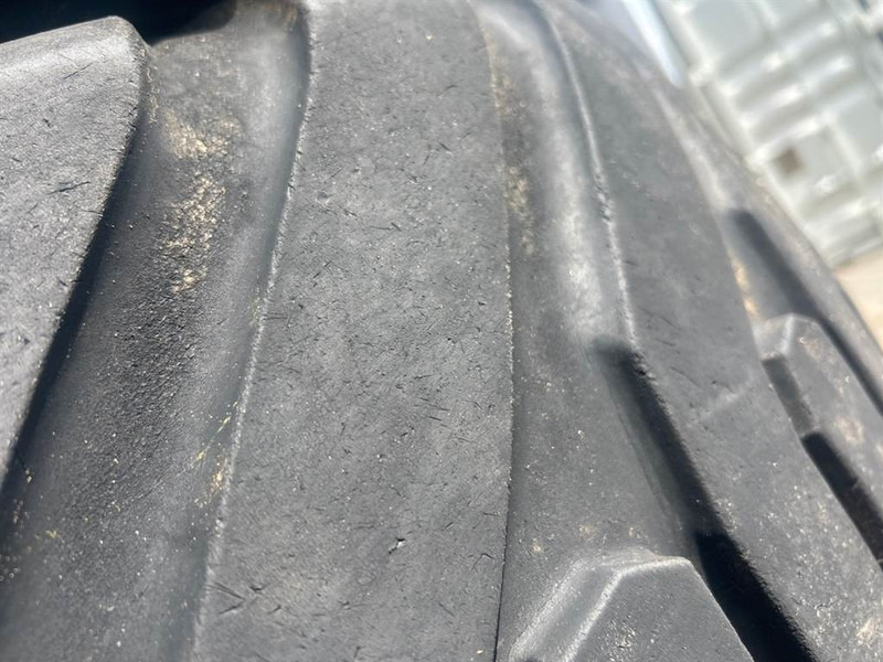 Schaeff SKL841-Altura 550/45-22.5-Tire/Reifen/Band - Wheels and tires for Construction machinery: picture 2 Schaeff SKL841-Altura 550/45-22.5-Tire/Reifen/Band - Wheels and tires for Construction machinery: picture 2