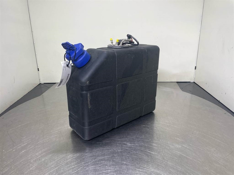 Sennebogen 835E-Cummins 4387616-AdBlue tank - Frame/ Chassis for Construction machinery: picture 1 Sennebogen 835E-Cummins 4387616-AdBlue tank - Frame/ Chassis for Construction machinery: picture 1